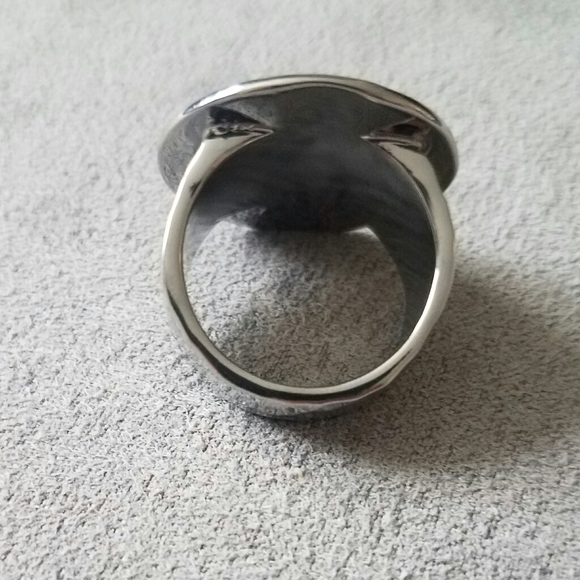 🐳 NEW HAMMERED METAL ROUND RING SCROLL DESIGN - Picture 3 of 5